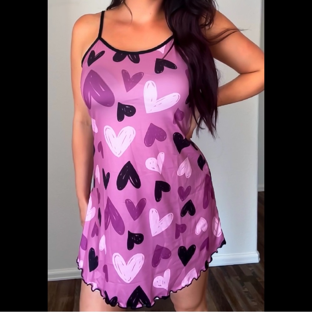 Magenta, Heart Graphics, Night Slip - Picture 2 of 7